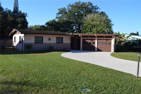 Photo of 922 Bonnie Drive, Lakeland, FL 33803 (MLS # L4957256)