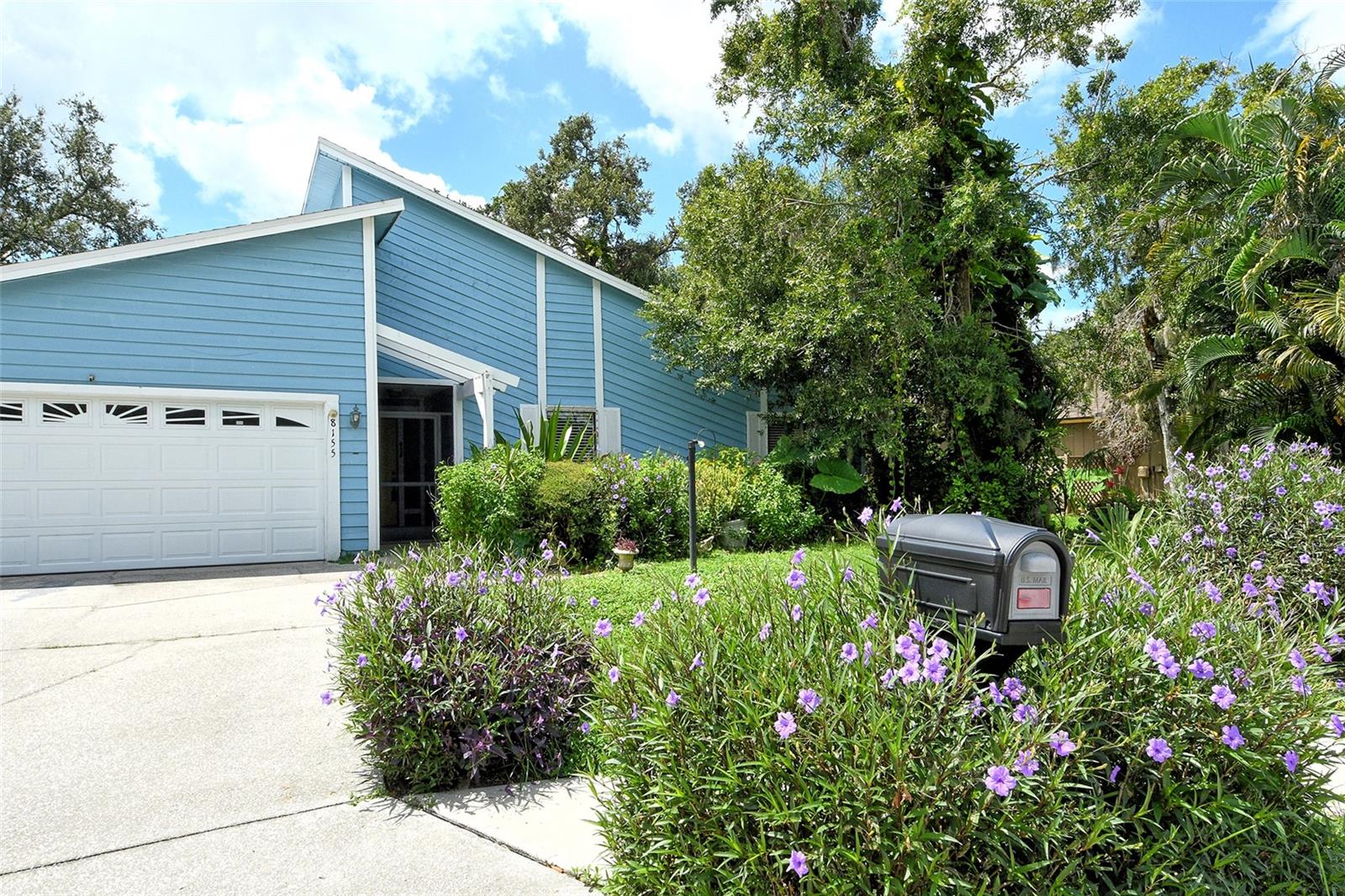 8155 GLENBROOKE COURT