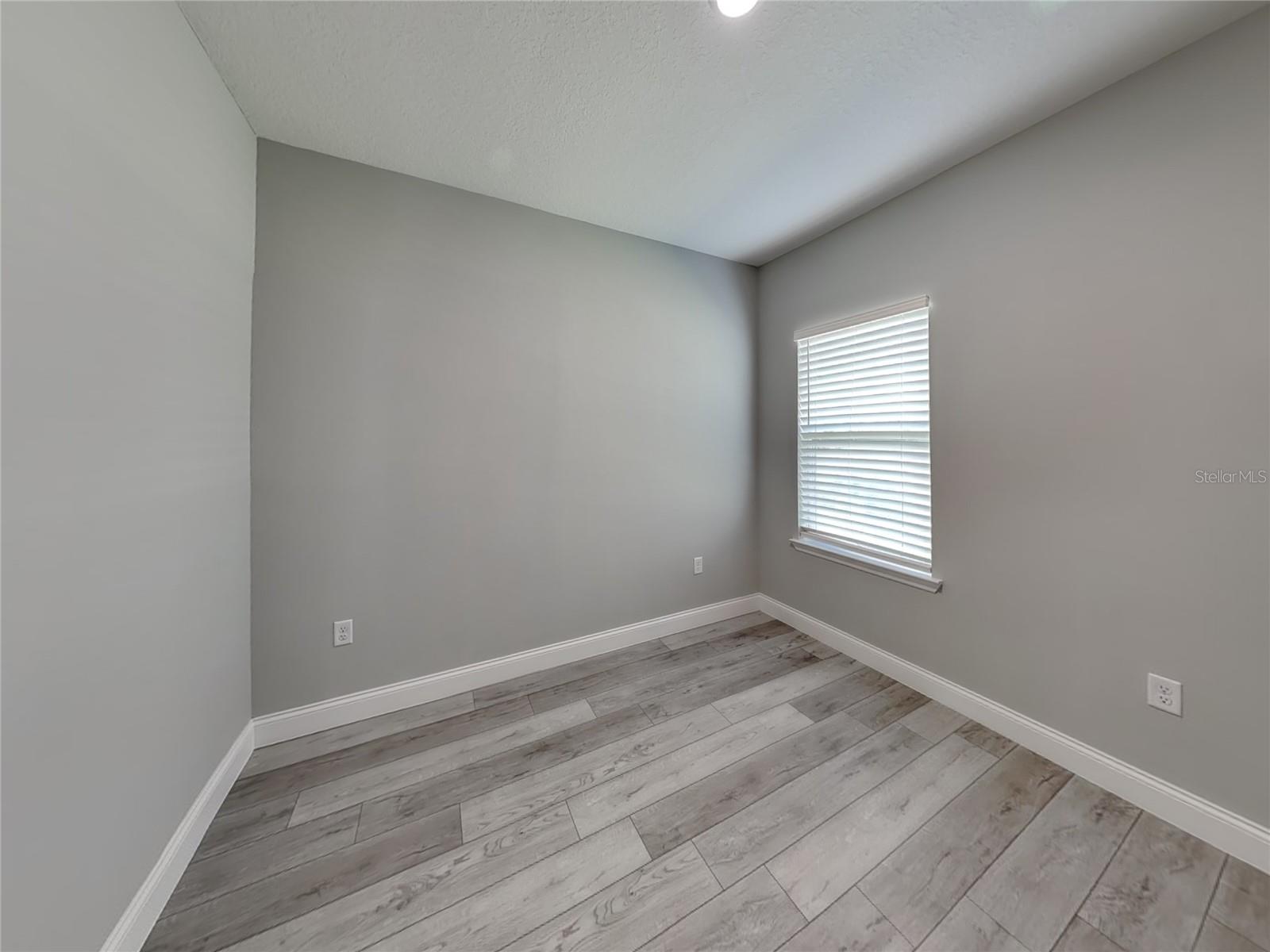 CITRUS SPGS UNIT 03 - Residential Lease