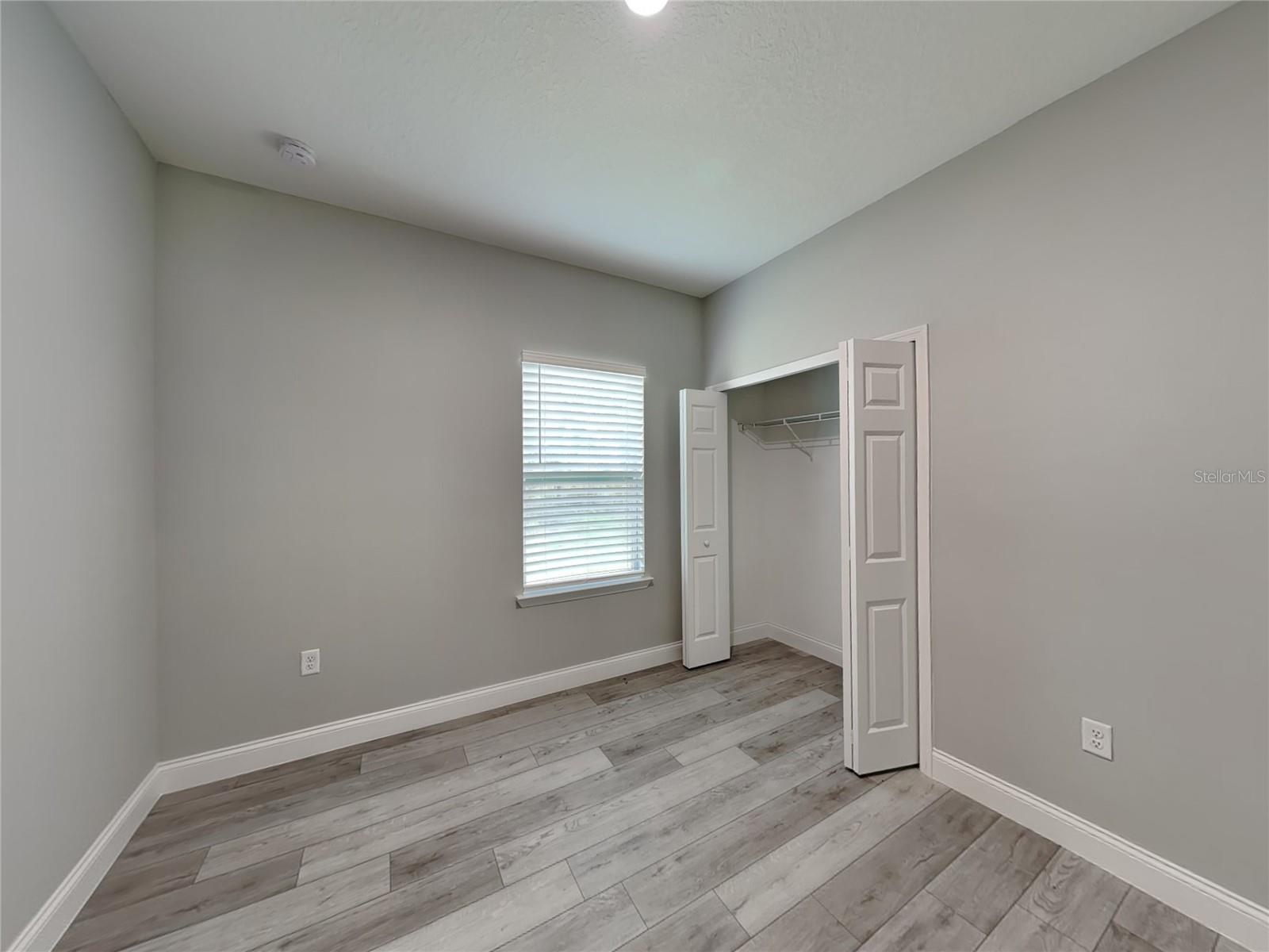 CITRUS SPGS UNIT 03 - Residential Lease