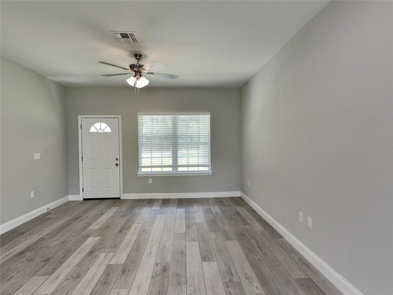 CITRUS SPGS UNIT 03 - Residential Lease