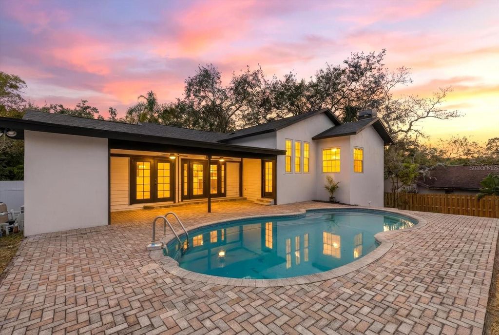 Photo of 17 Pinewood Circle, Safety Harbor, FL 34695 (MLS # A4681440)