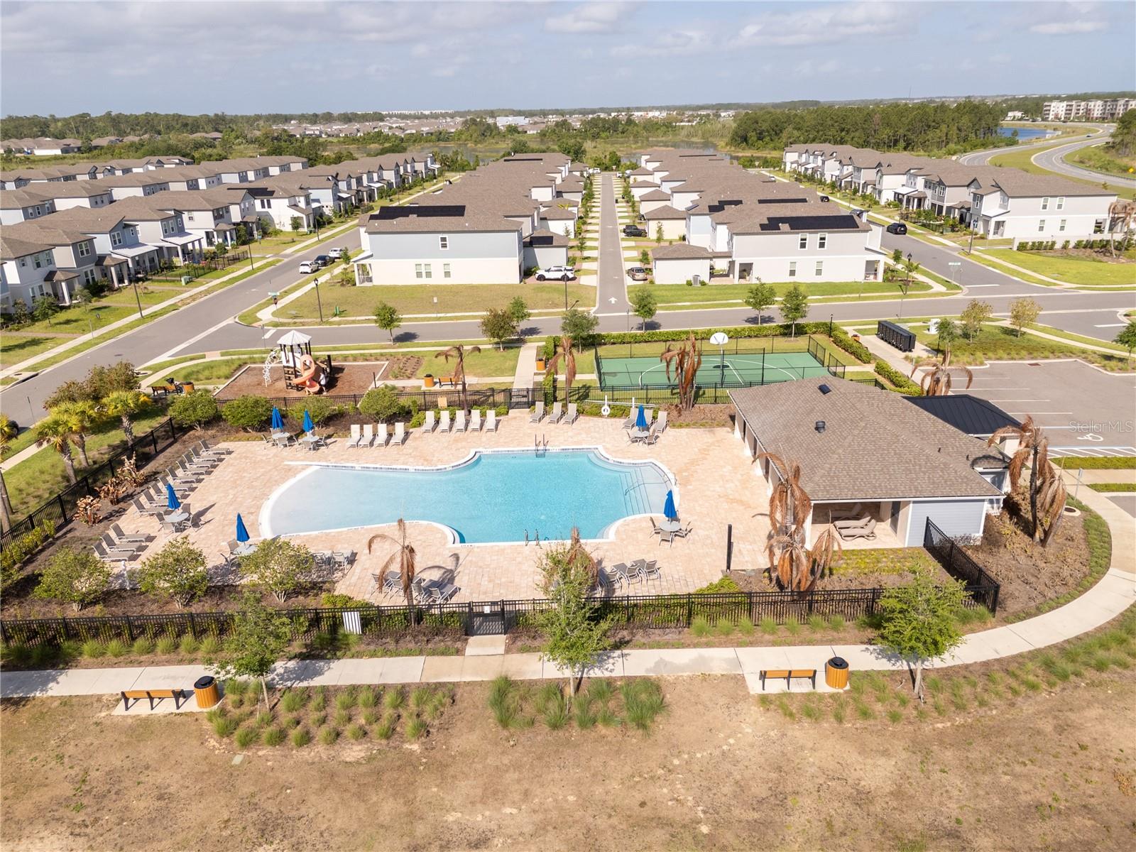 HIGHLAND RIDGE - Residential