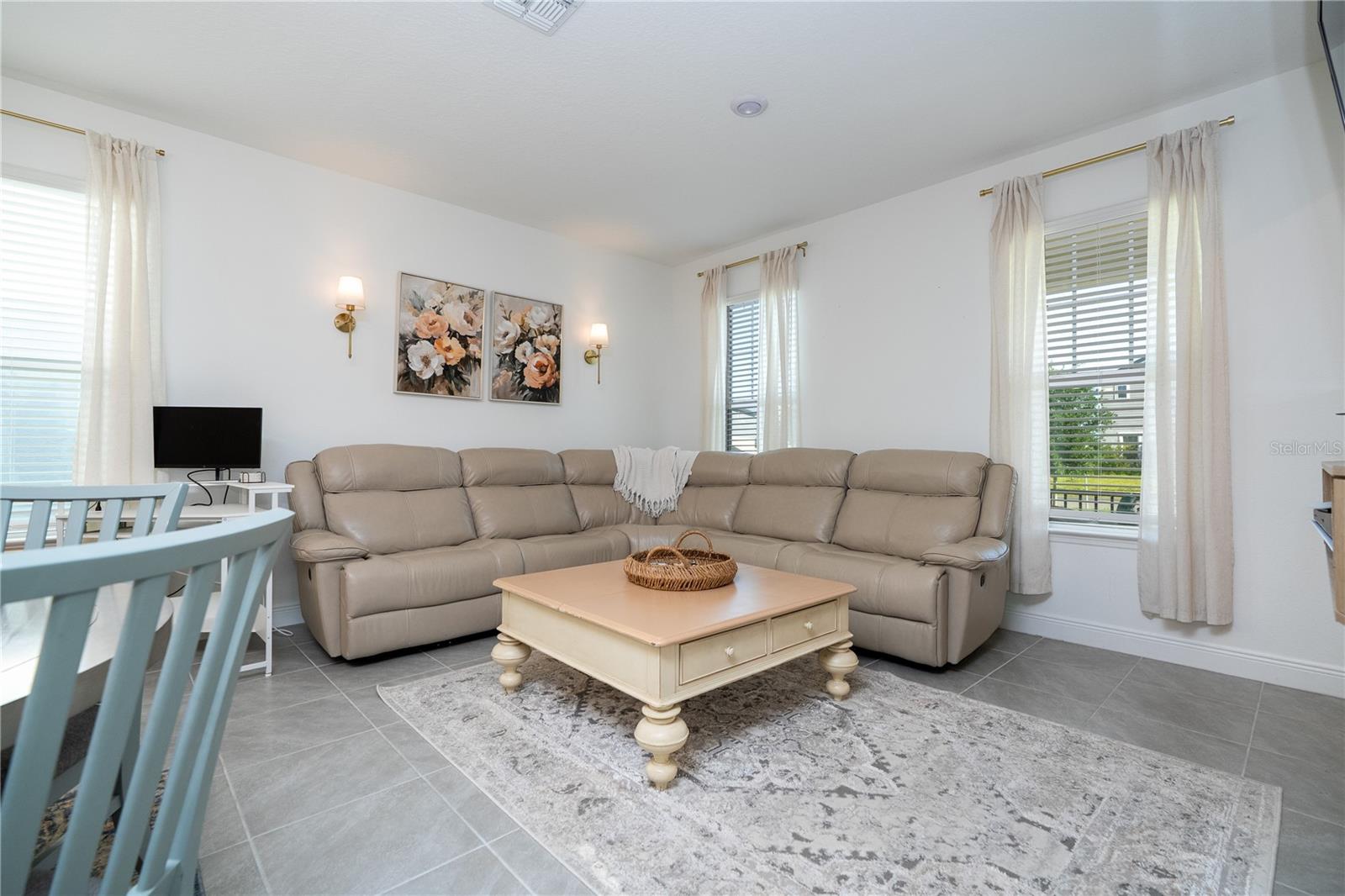 HIGHLAND RIDGE - Residential