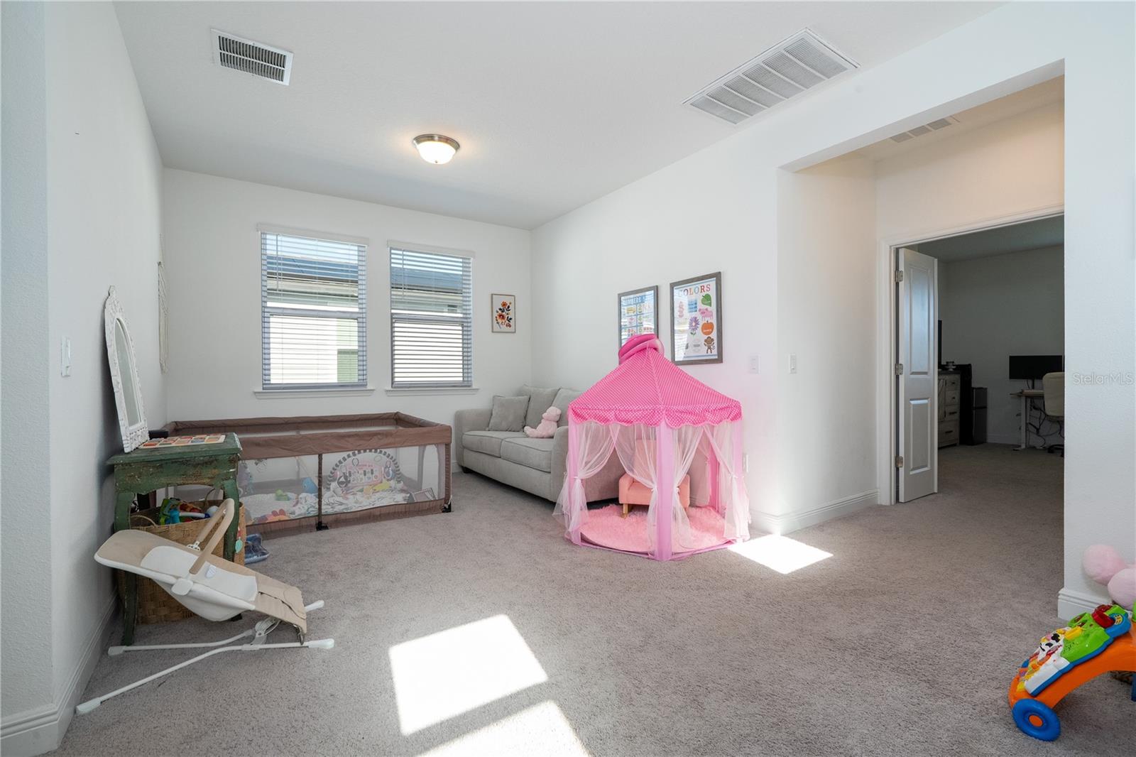 HIGHLAND RIDGE - Residential