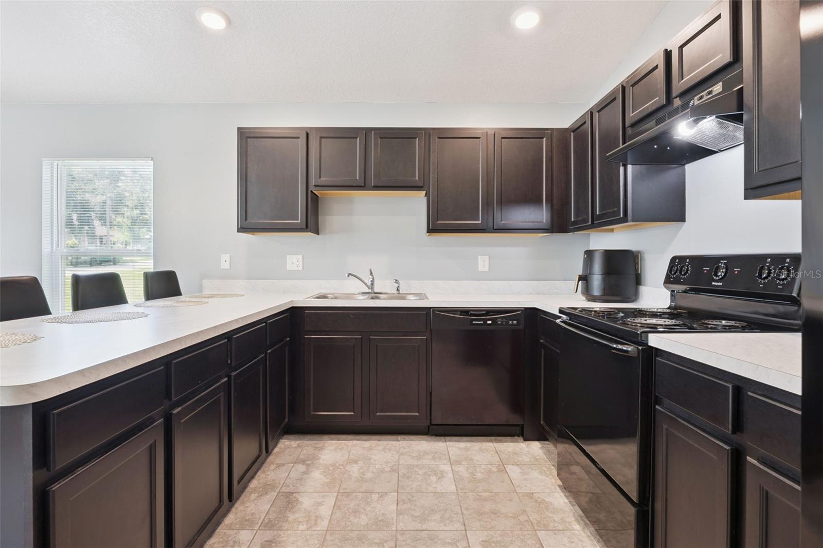 LAKE VIEW ESTATES - Residential