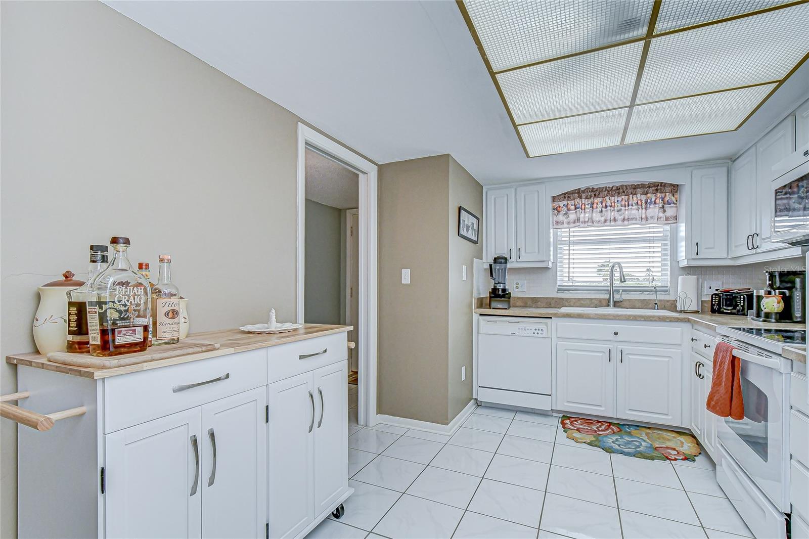 REGENCY WEST APTS CONDO - Residential Lease