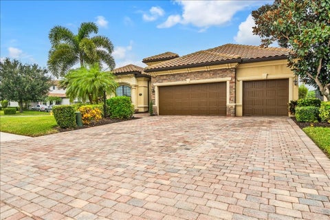 Photo of 13003 Belknap Place, Bradenton, FL 34211 (MLS # G5118854)