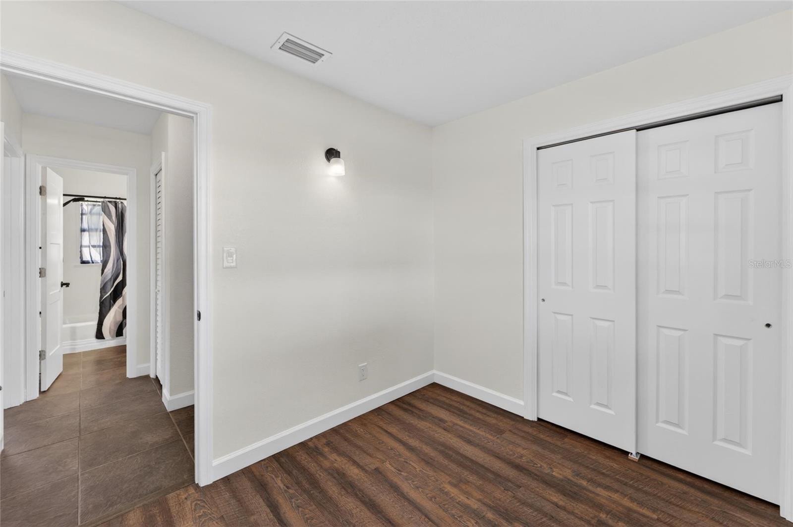 OLDSMAR COUNTRY CLUB ESTATES SEC 3 - Residential