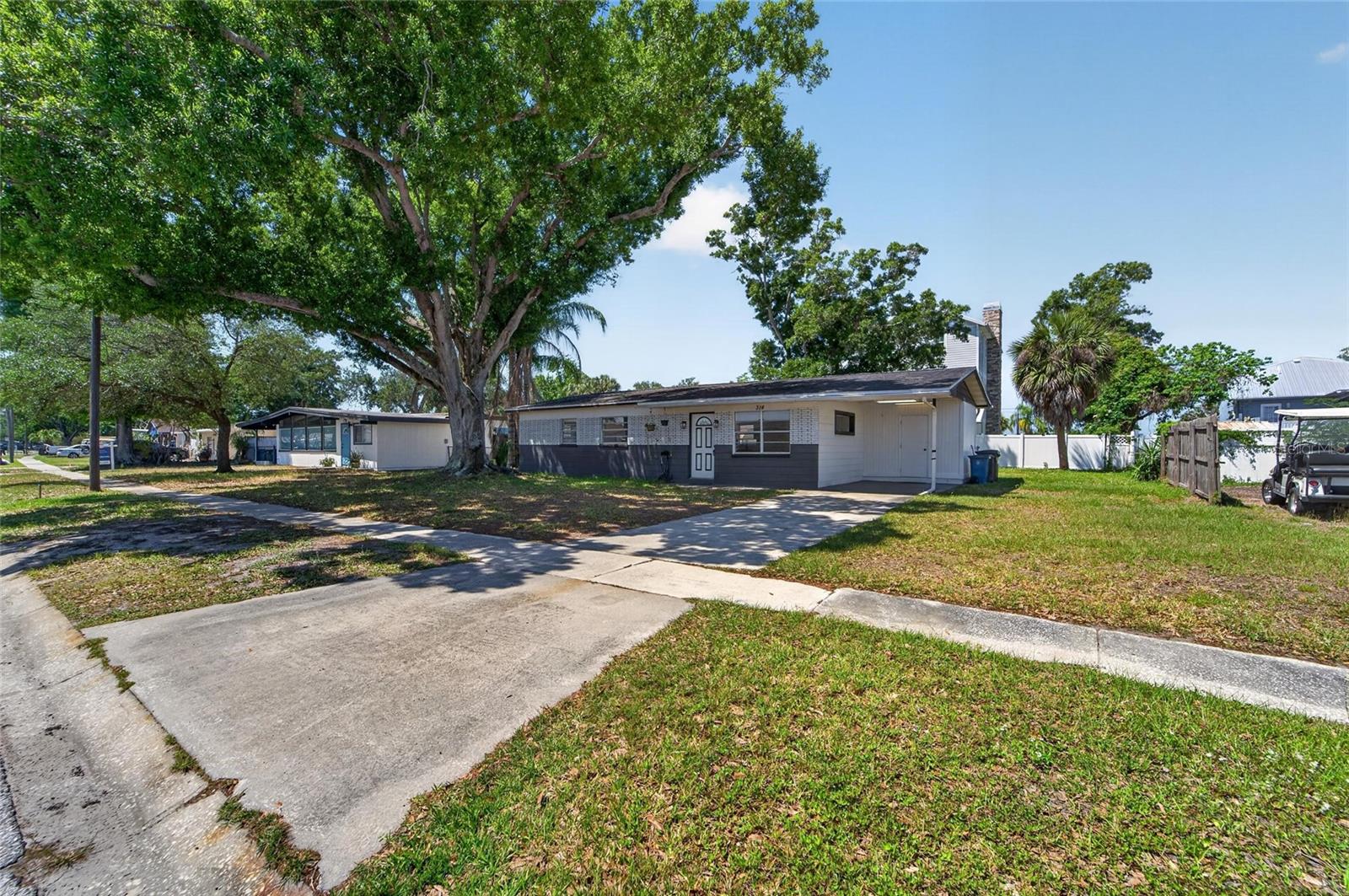 OLDSMAR COUNTRY CLUB ESTATES SEC 3 - Residential