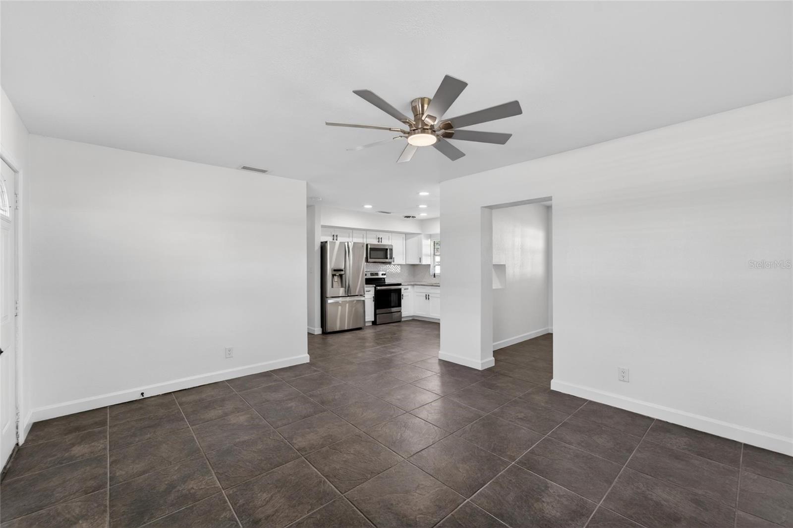 OLDSMAR COUNTRY CLUB ESTATES SEC 3 - Residential