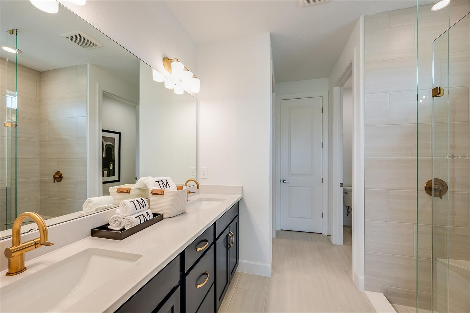 ESPLANADE AT WELLEN PARK - Residential