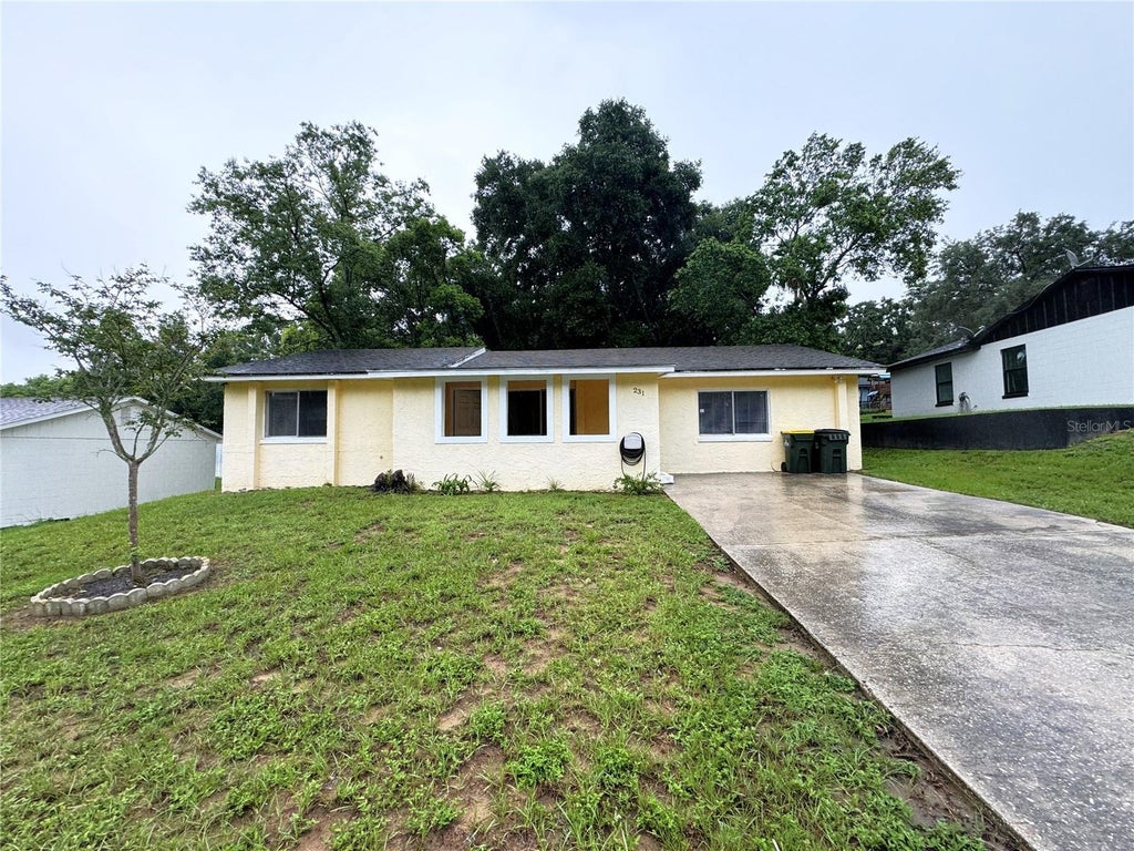 Photo of 231 N Disston Avenue, Clermont, FL 34711 (MLS # G5118346)