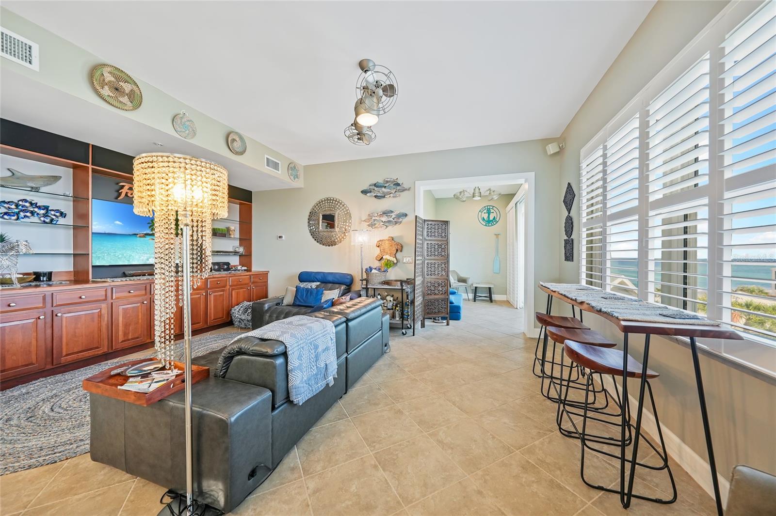 KRYSTAL KEY - Residential