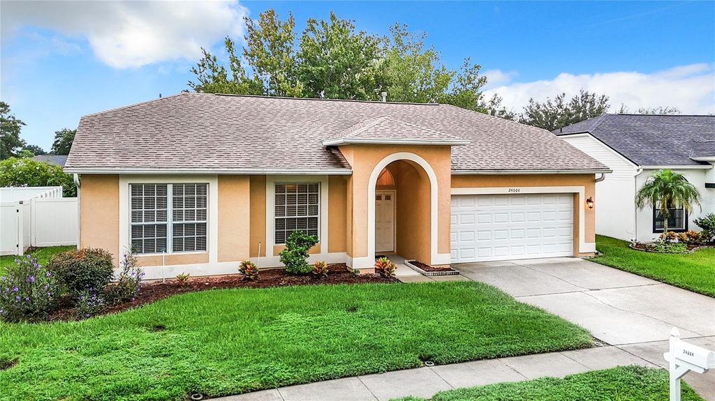 Photo of 24604 Laurel Ridge Dr, Lutz, FL 33559 (MLS # T3551315)