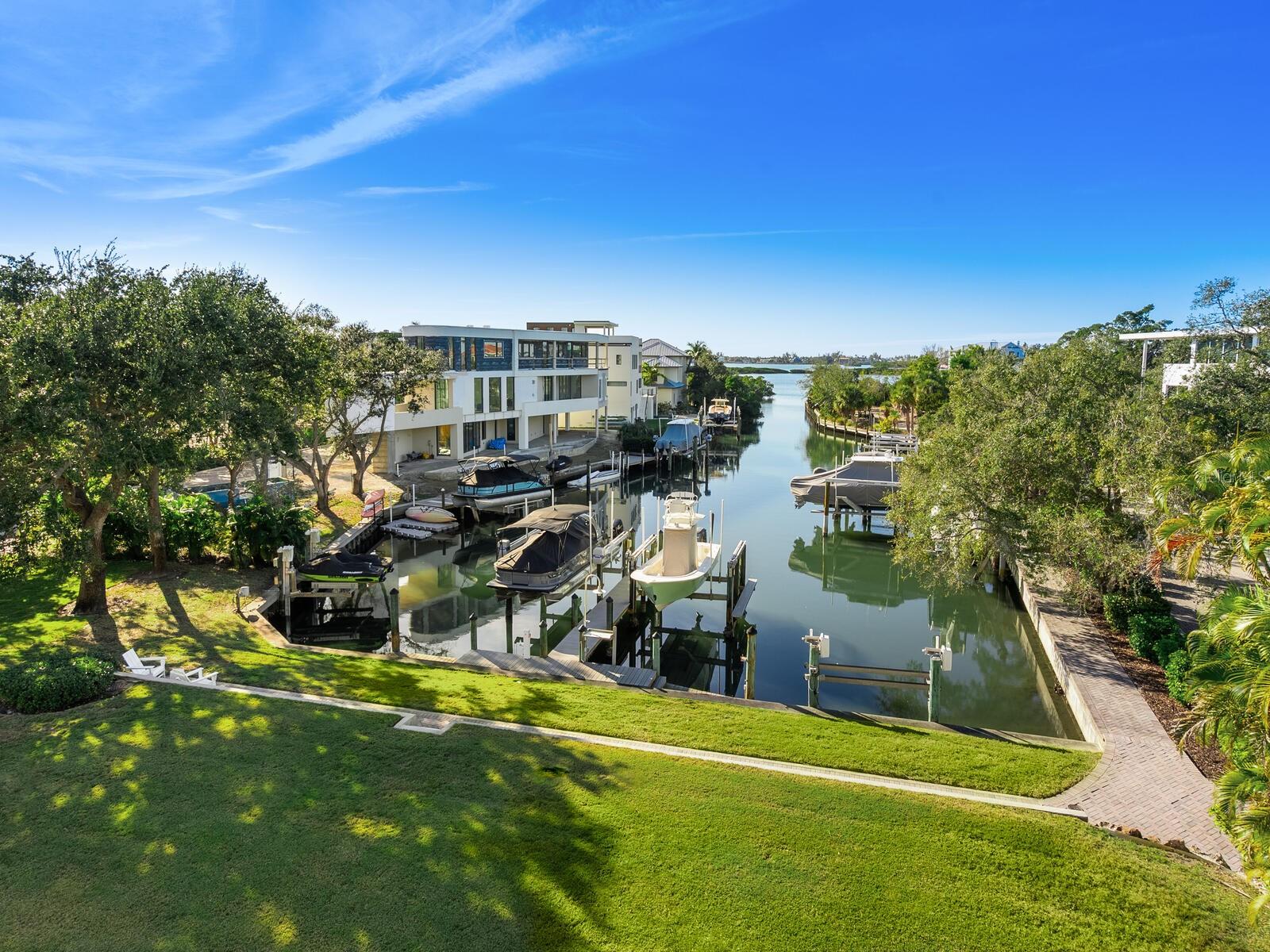 OYSTER BAY LANDINGS - Residential