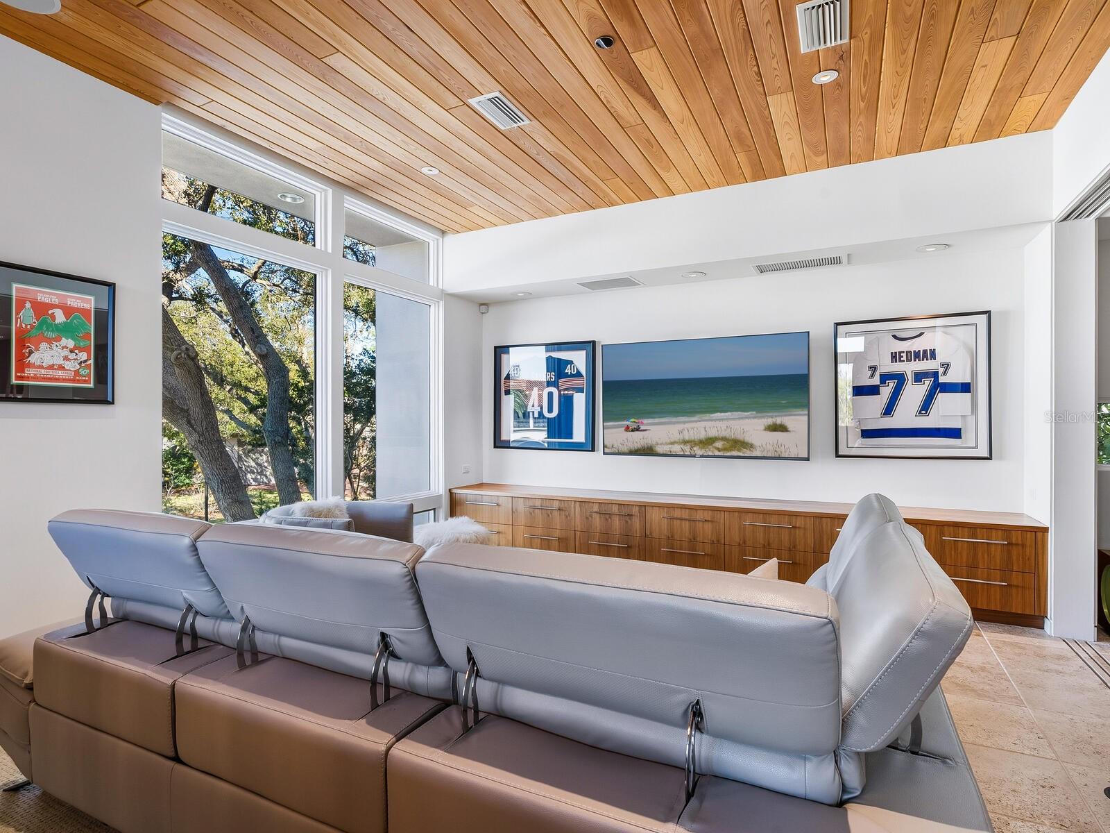 OYSTER BAY LANDINGS - Residential