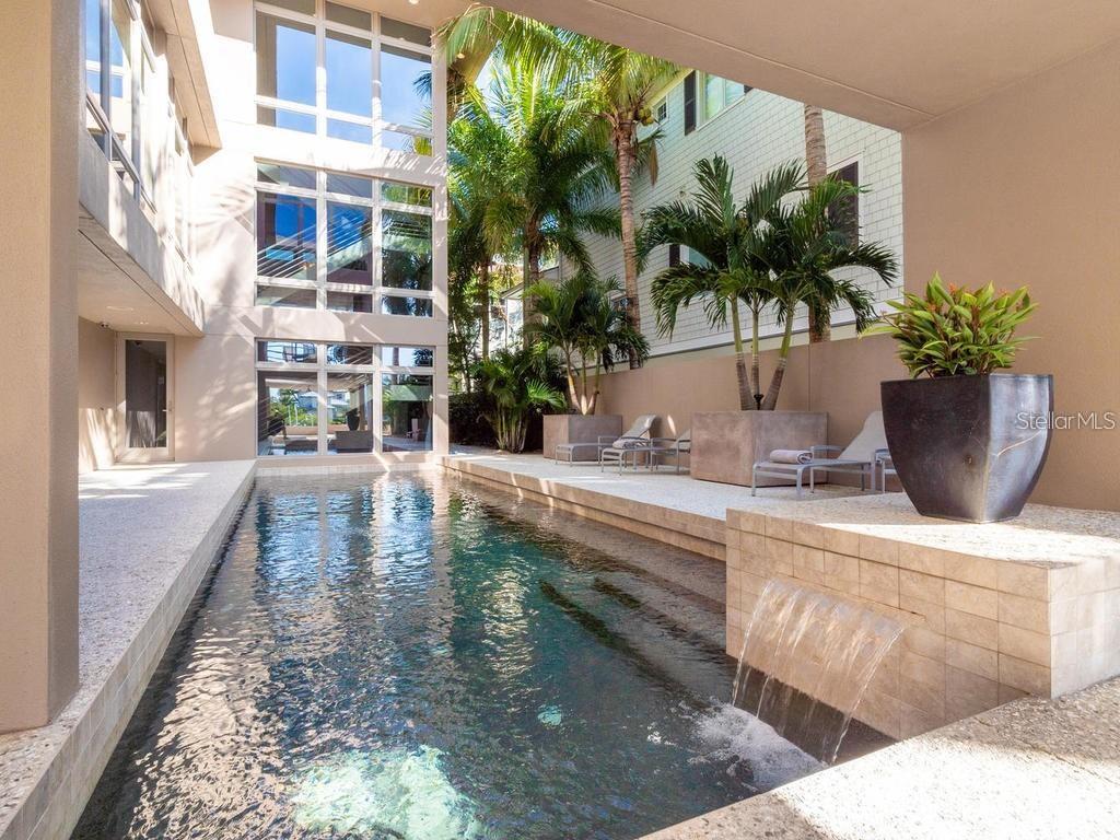 1404 KENILWORTH STREET