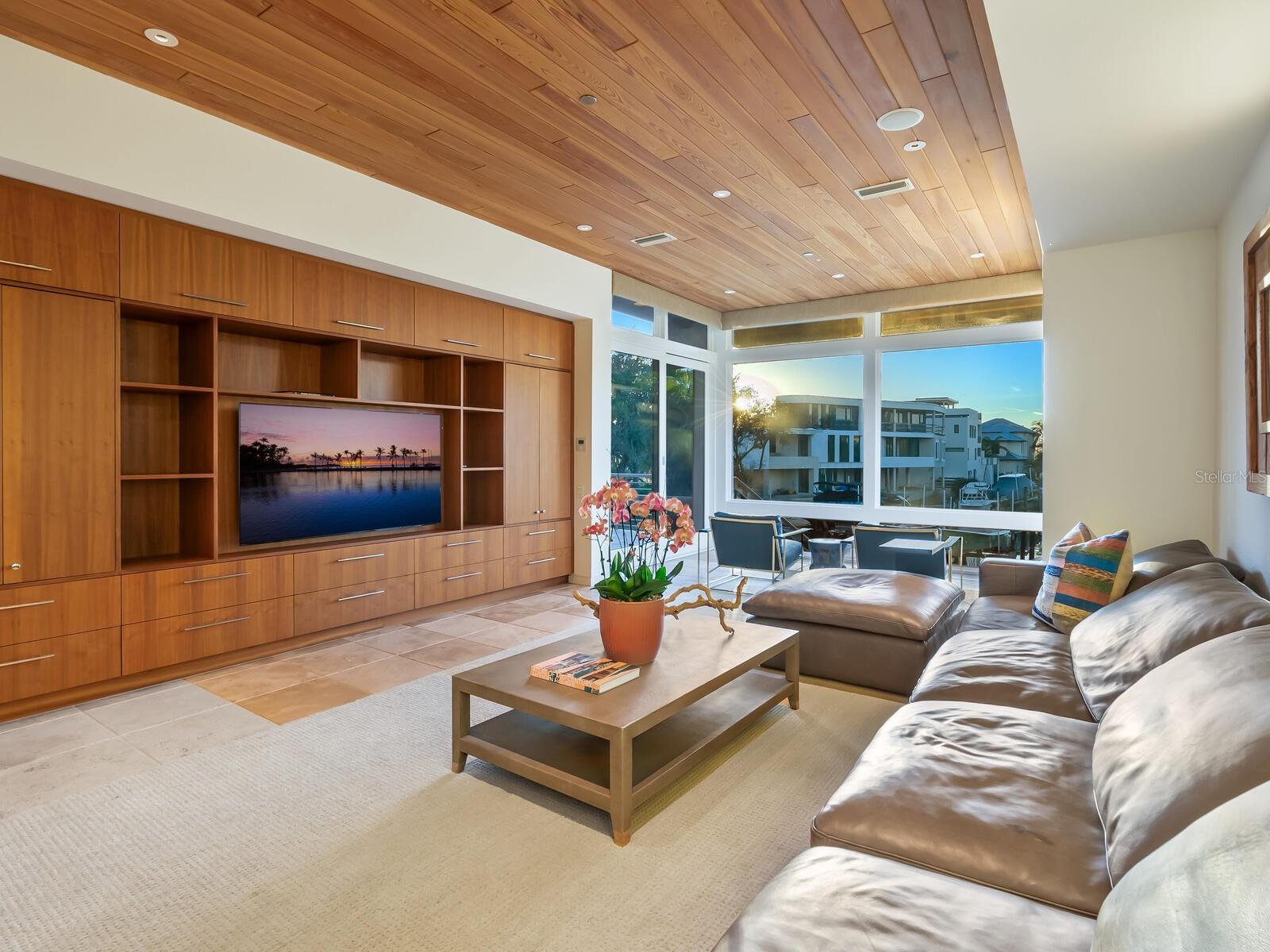 OYSTER BAY LANDINGS - Residential