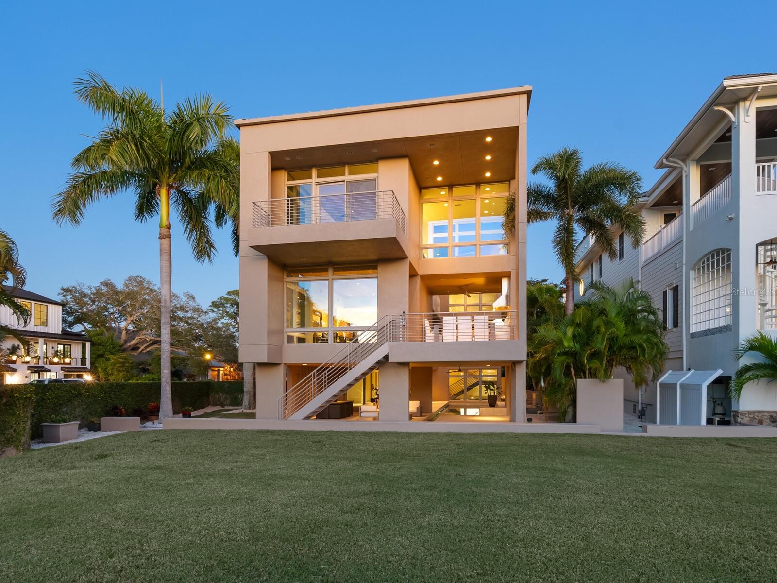 1404 KENILWORTH STREET