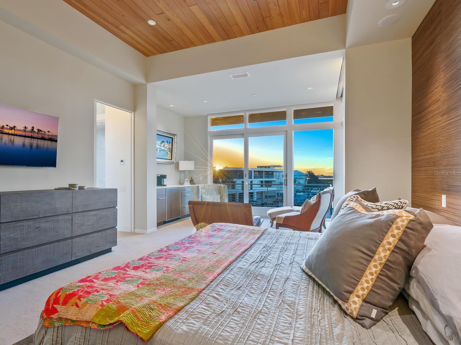 1404 KENILWORTH STREET