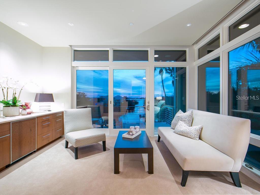 OYSTER BAY LANDINGS - Residential