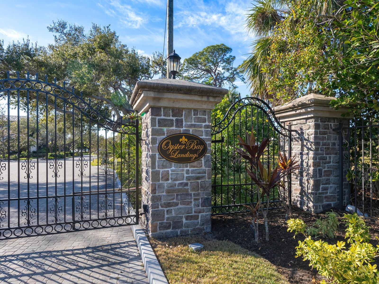 OYSTER BAY LANDINGS - Residential