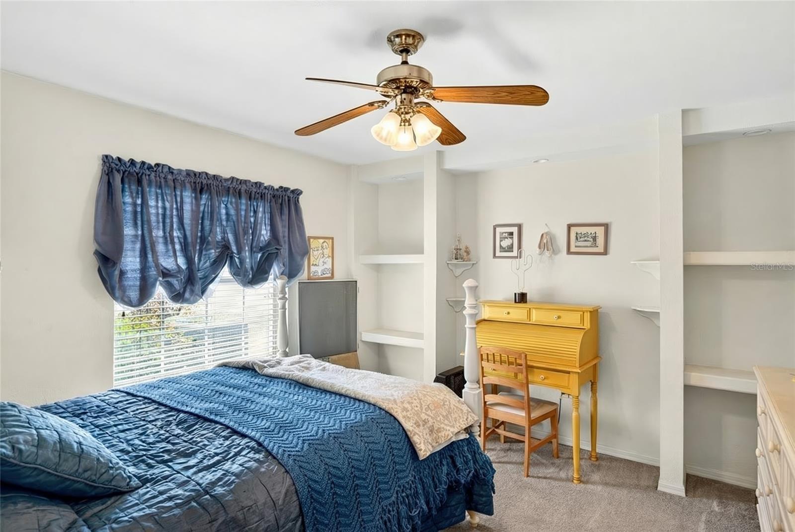 AVONDALE - Residential