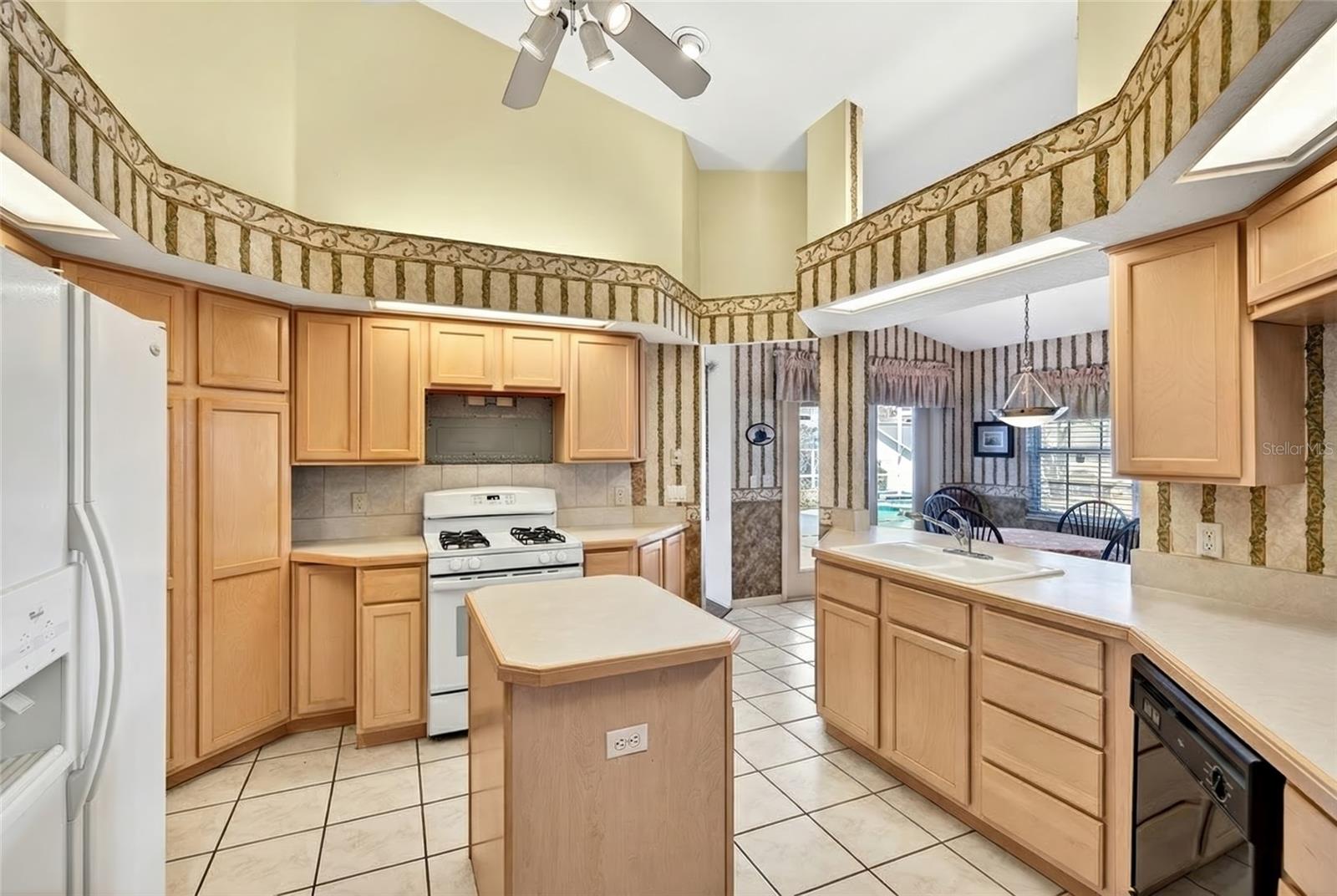 AVONDALE - Residential