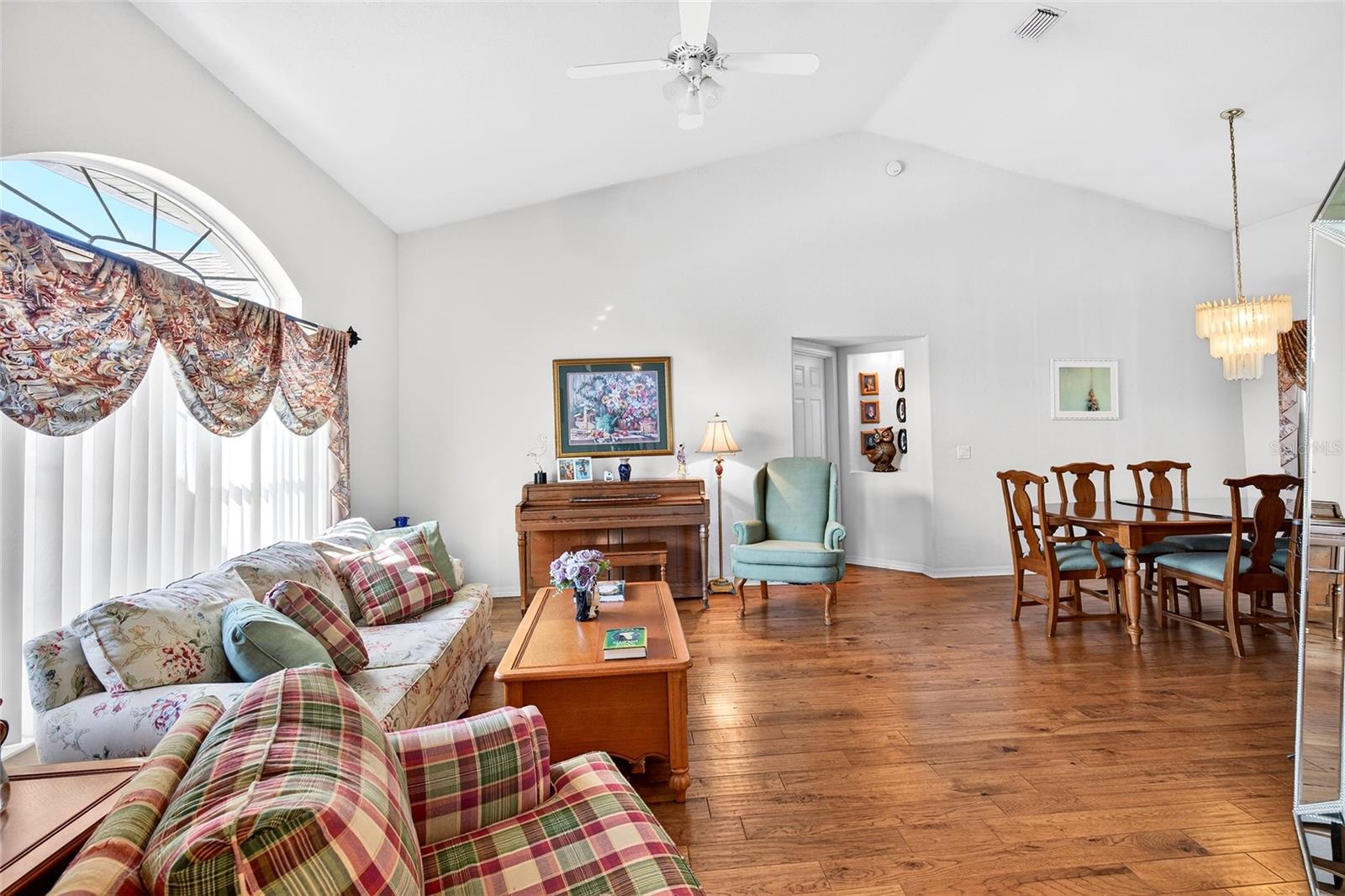 AVONDALE - Residential