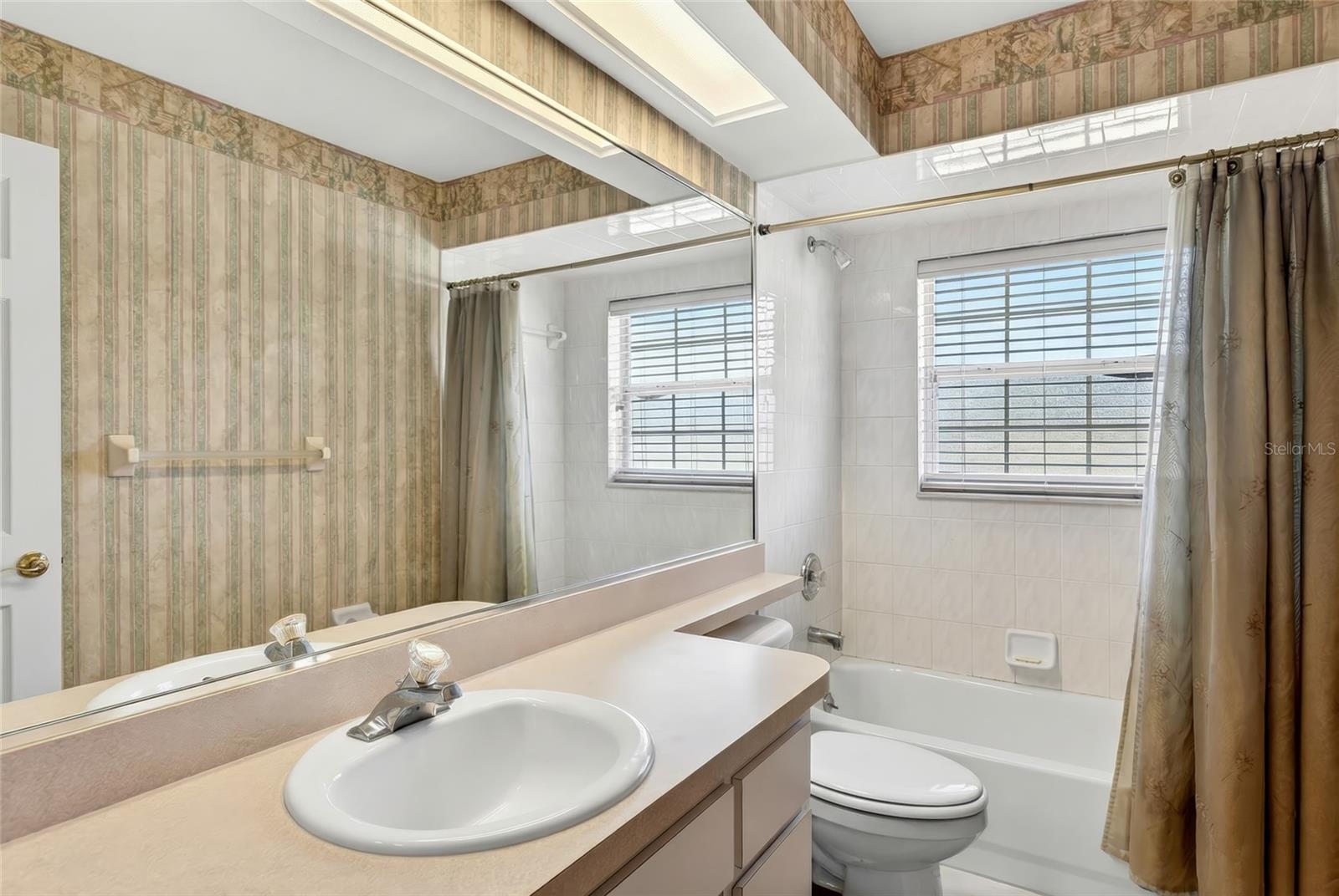 AVONDALE - Residential