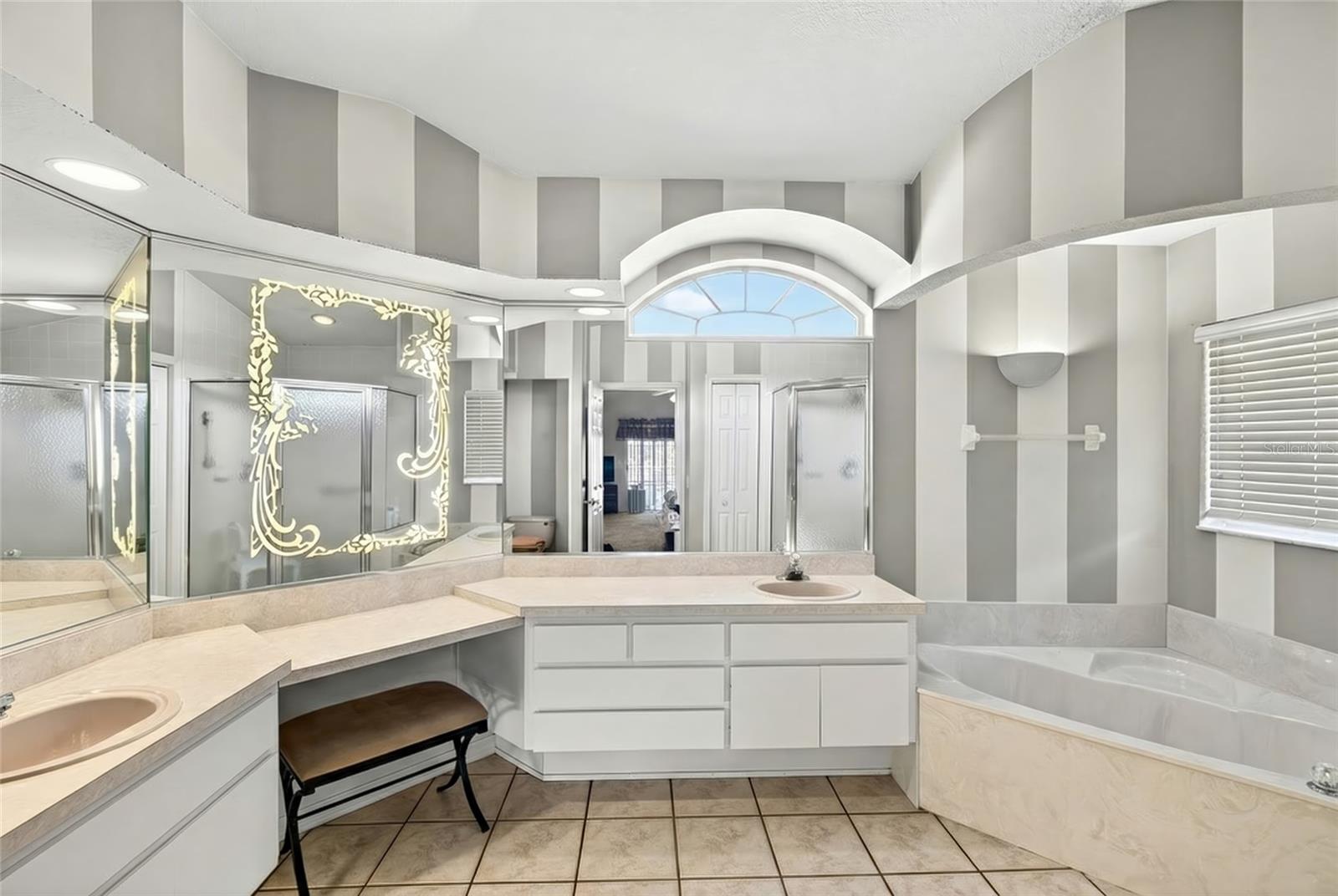 AVONDALE - Residential