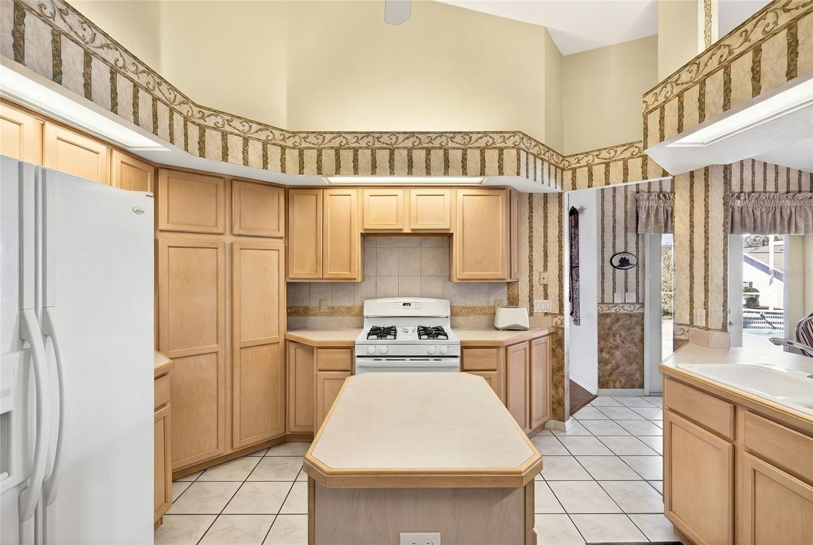 AVONDALE - Residential