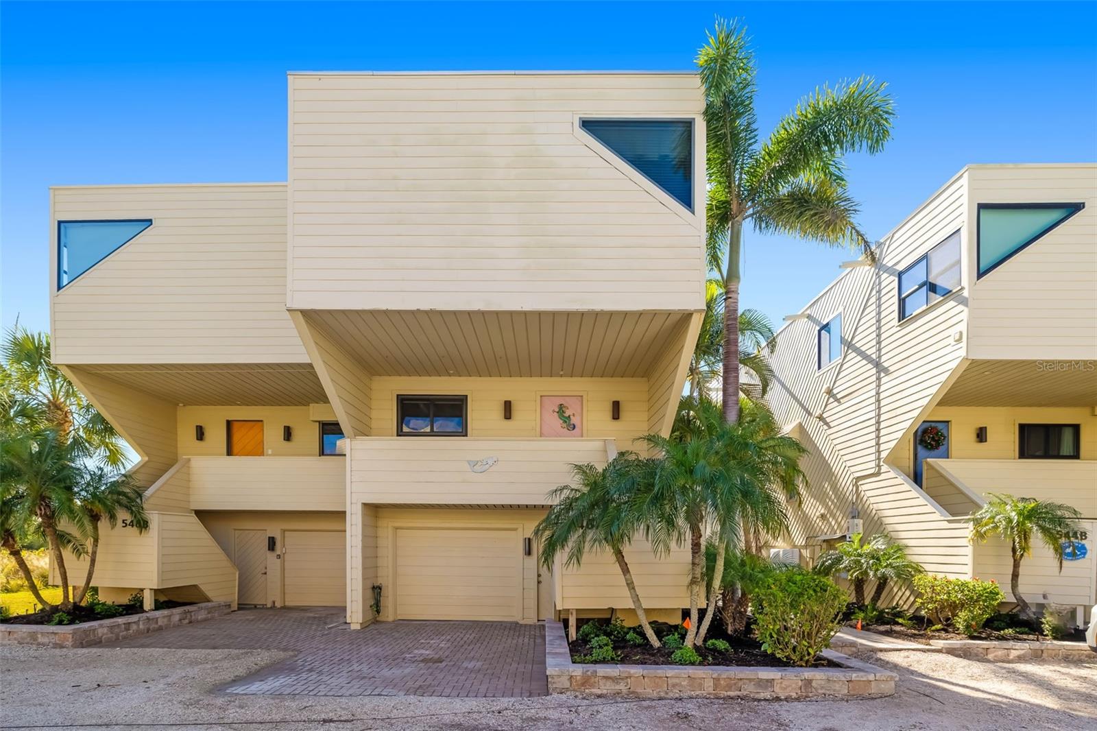 546A BEACH ROAD A544