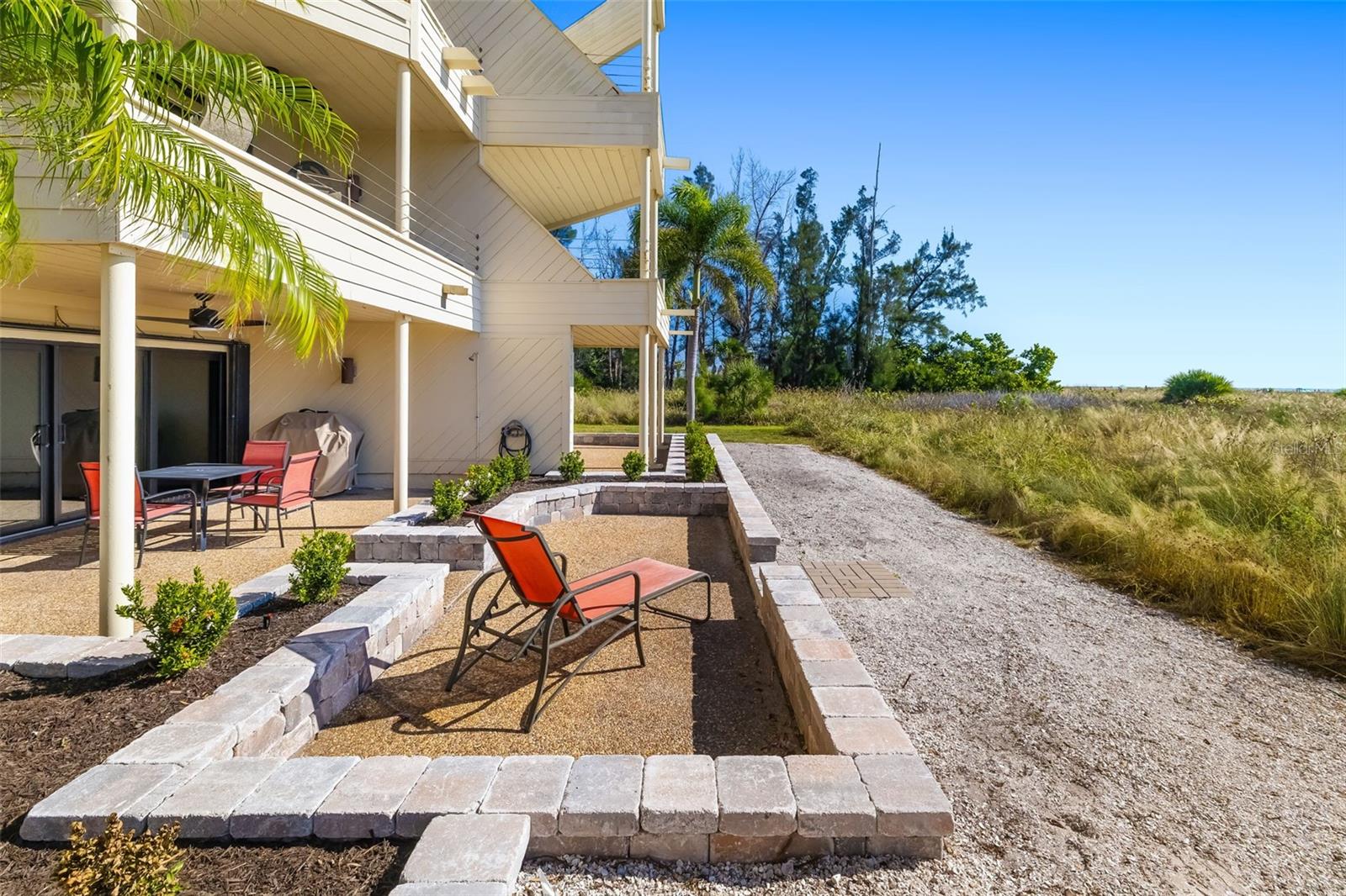 TIFFANY SANDS - Residential