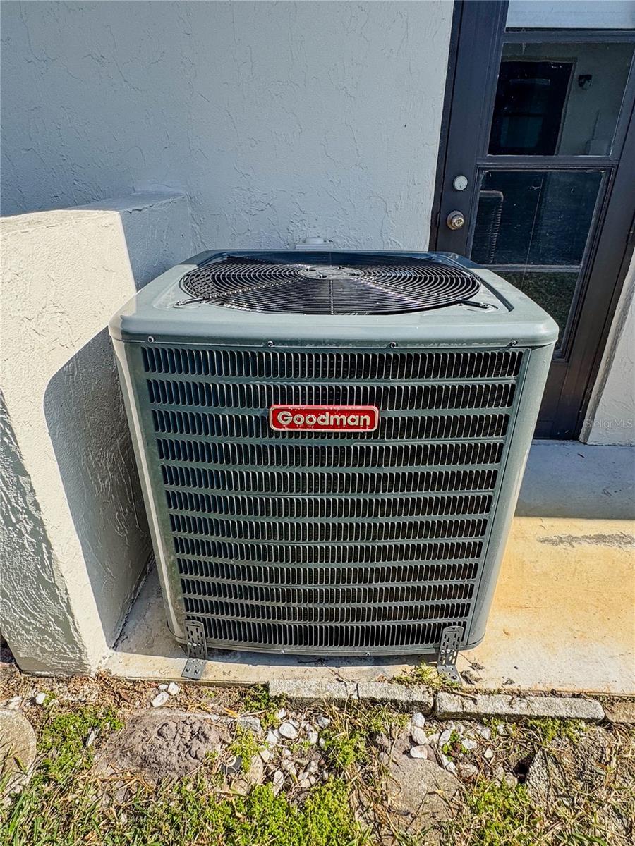 VIVIENDA WEST - Residential