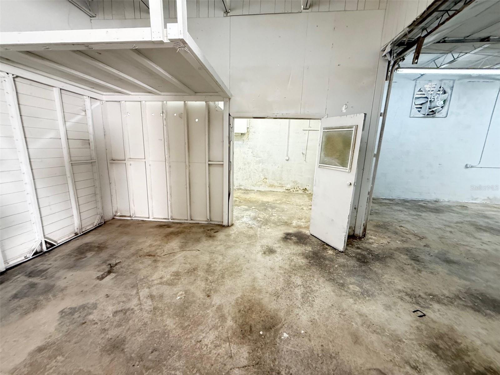 BARDOL - Commercial Sale