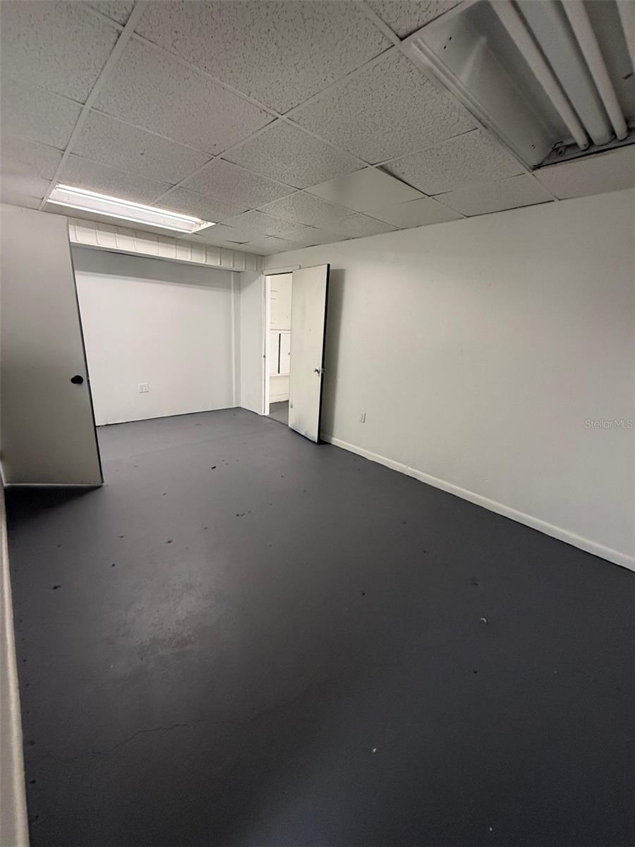 BARDOL - Commercial Sale