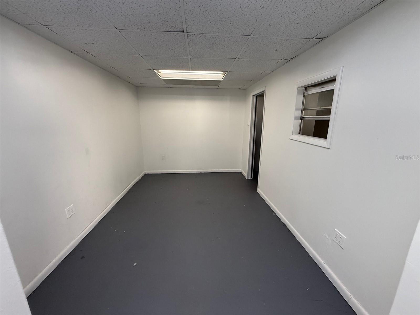 BARDOL - Commercial Sale