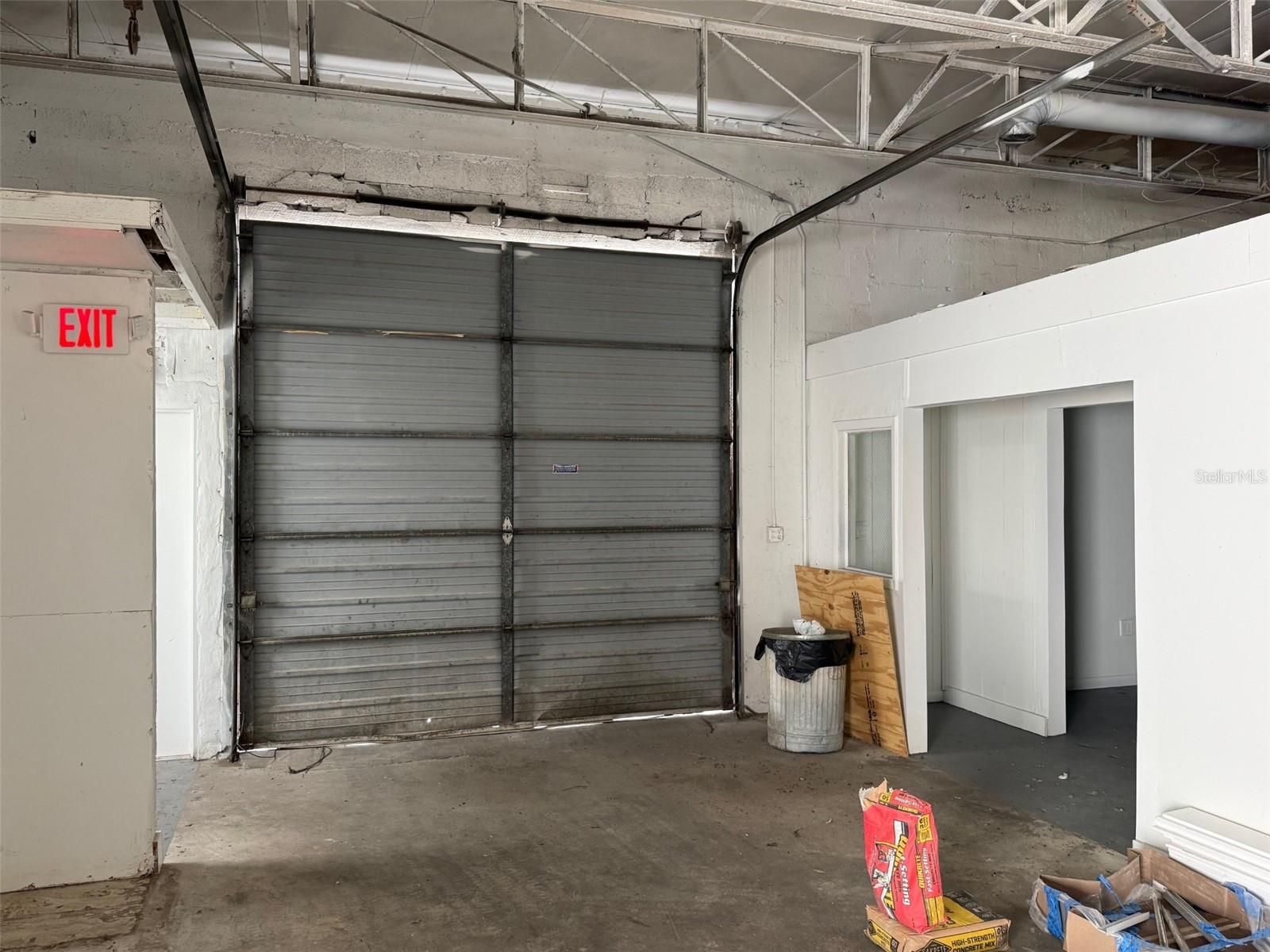 BARDOL - Commercial Sale