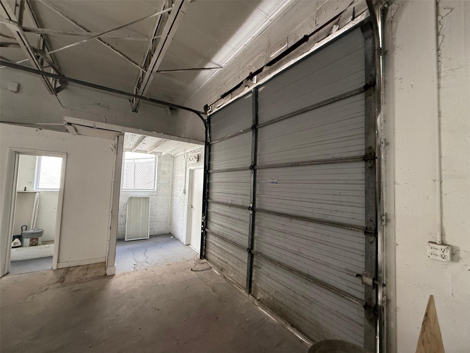 BARDOL - Commercial Sale