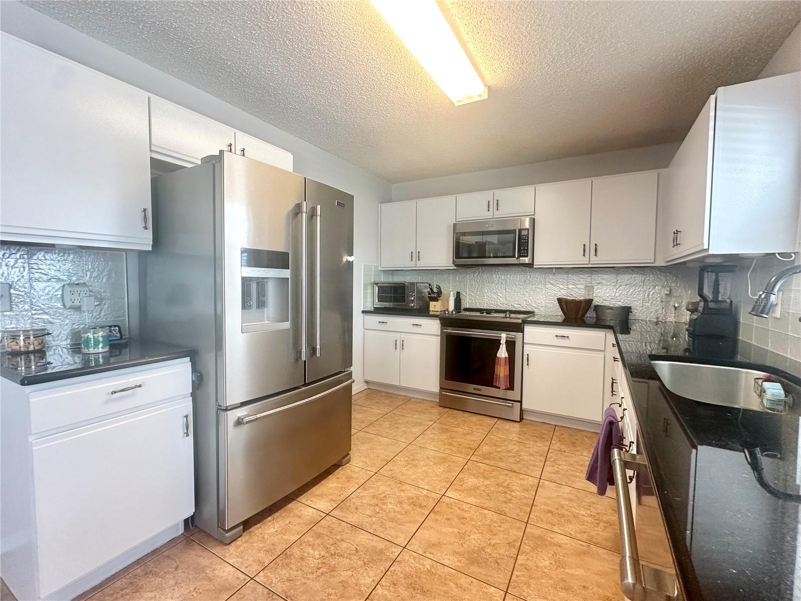 15061 WATERFORD CHASE PARKWAY