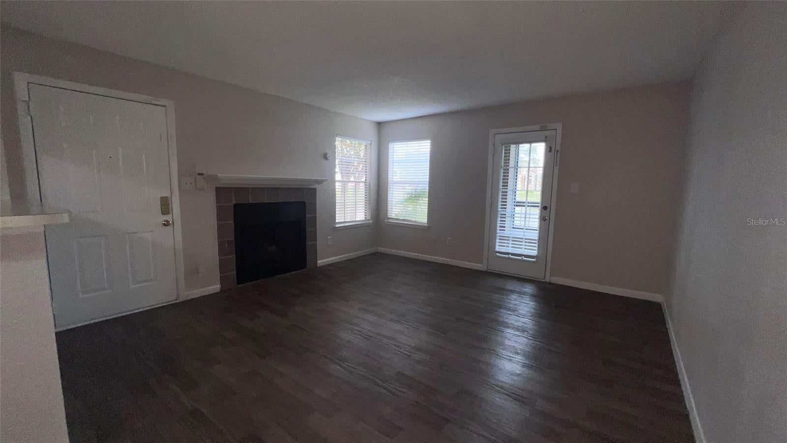 4301 LIZSHIRE LANE C112