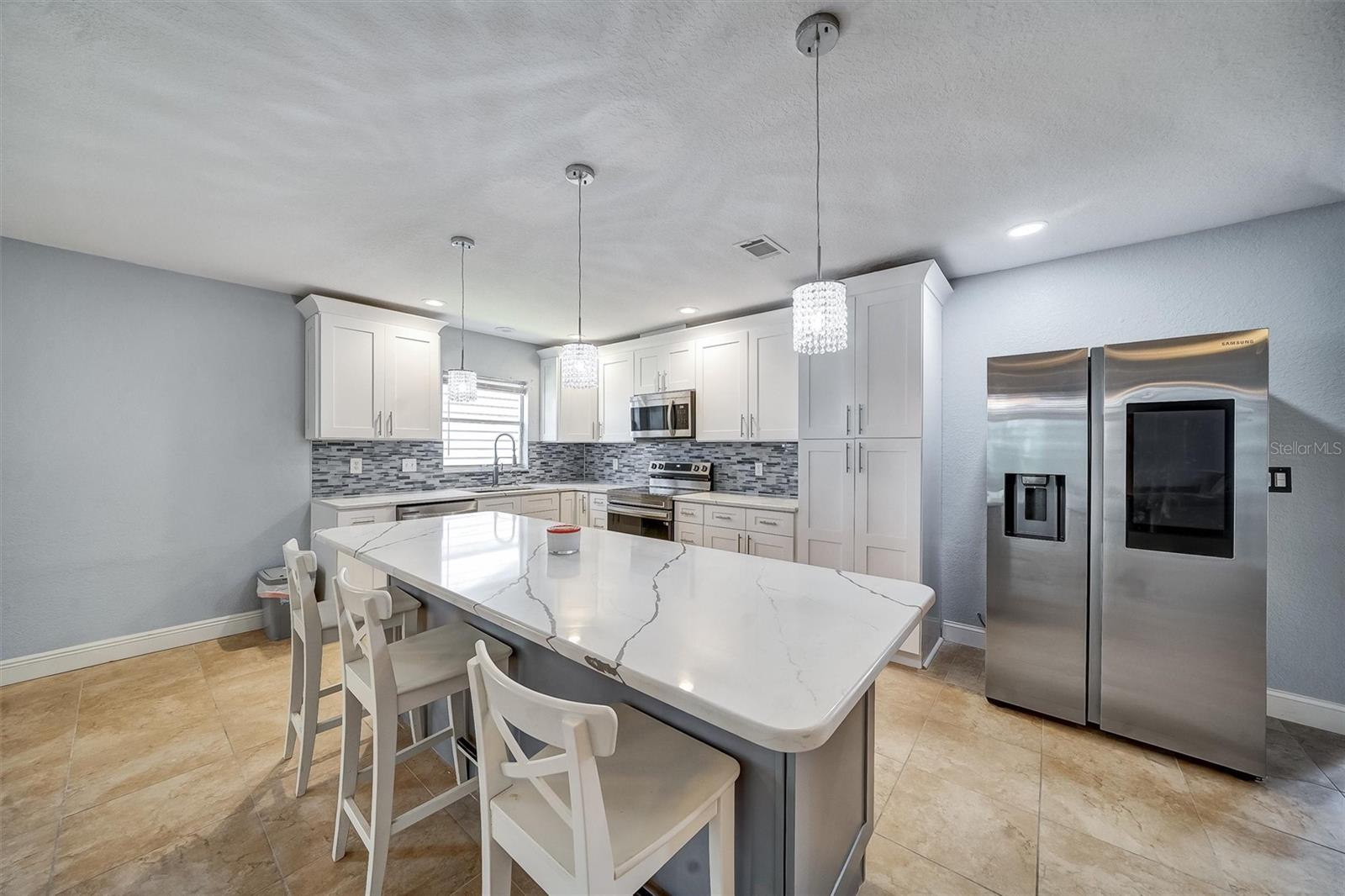 HARBOR SHORES 4TH ADD - Residential Lease