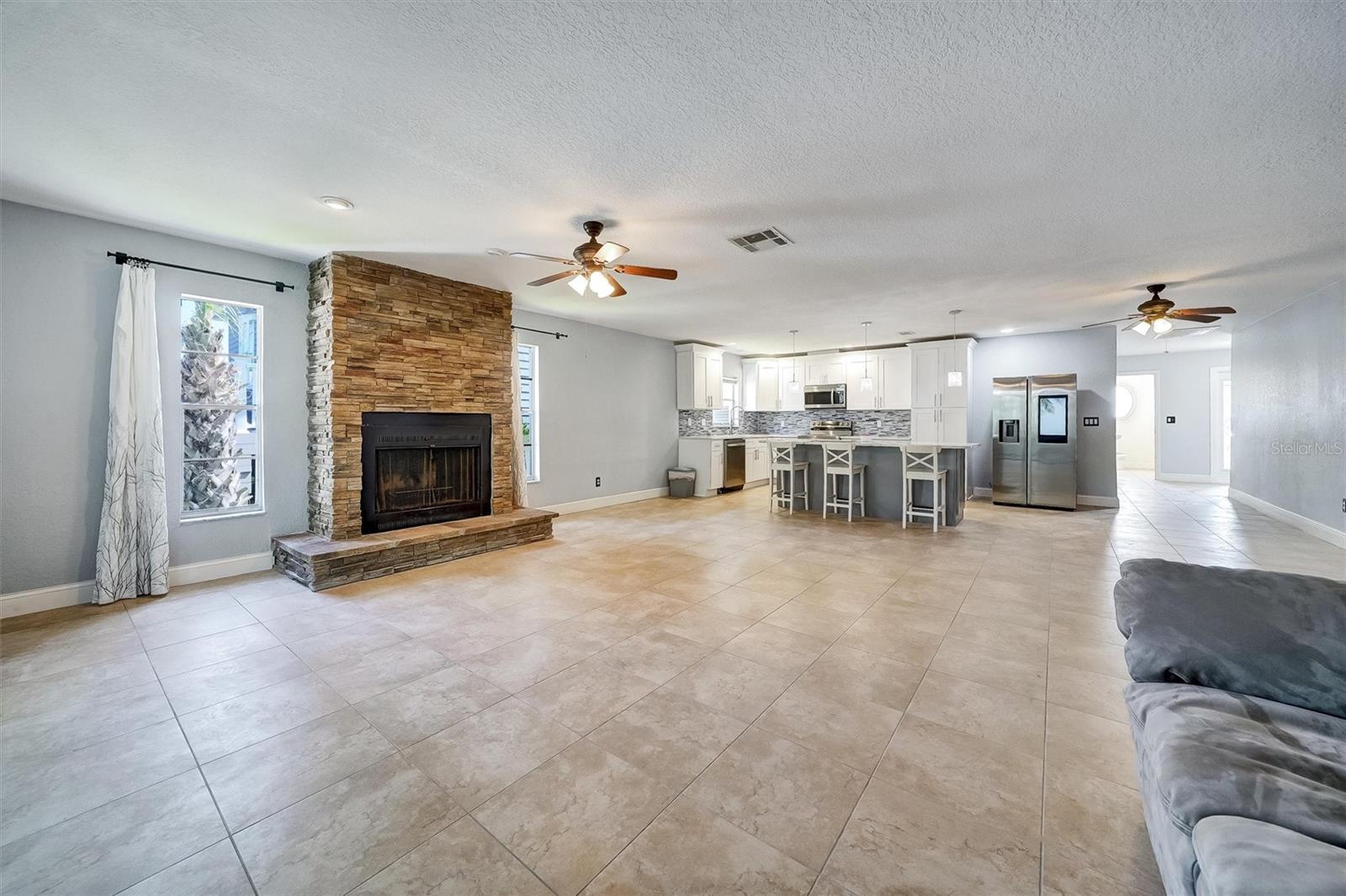 HARBOR SHORES 4TH ADD - Residential Lease