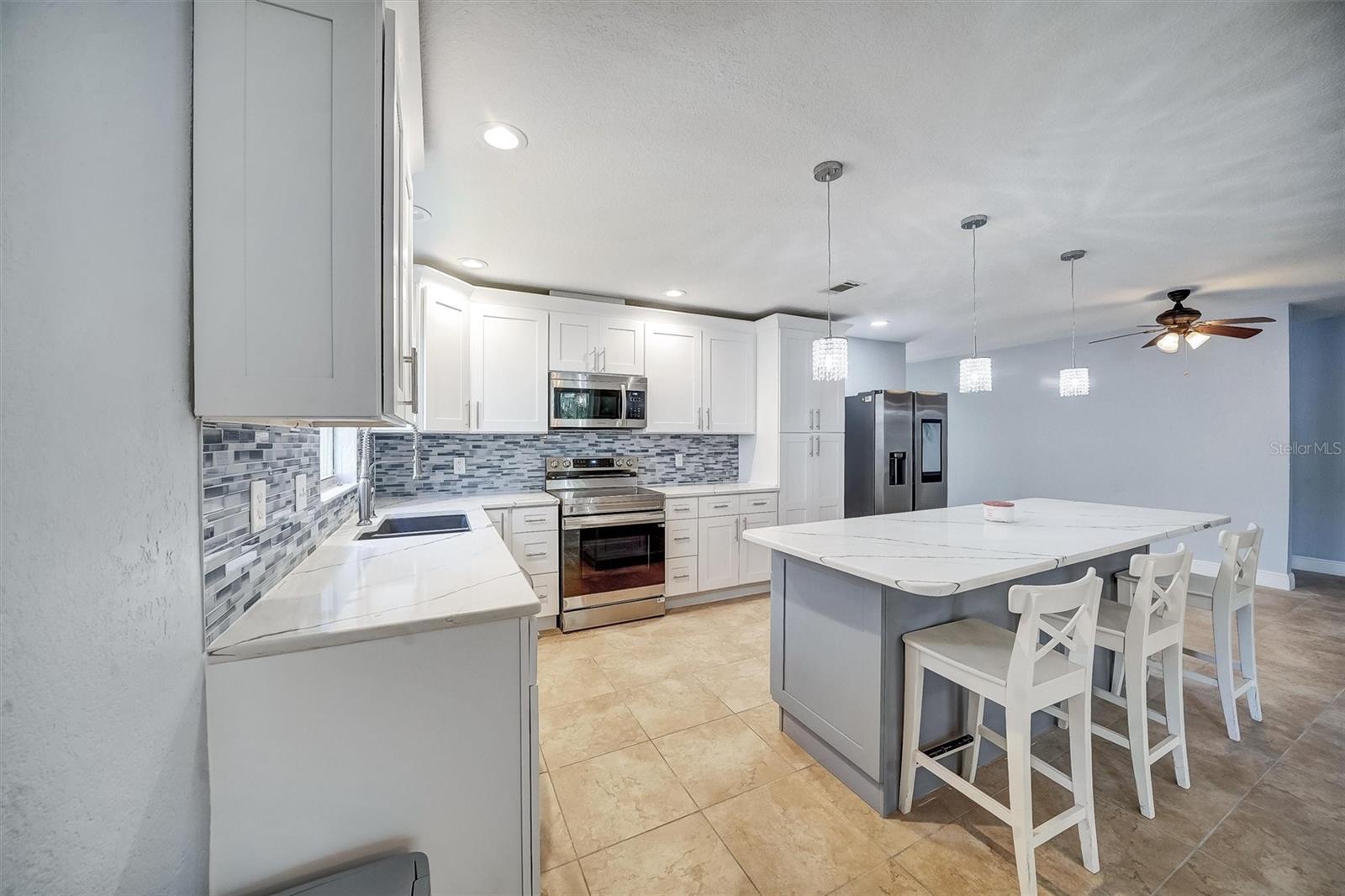 HARBOR SHORES 4TH ADD - Residential Lease