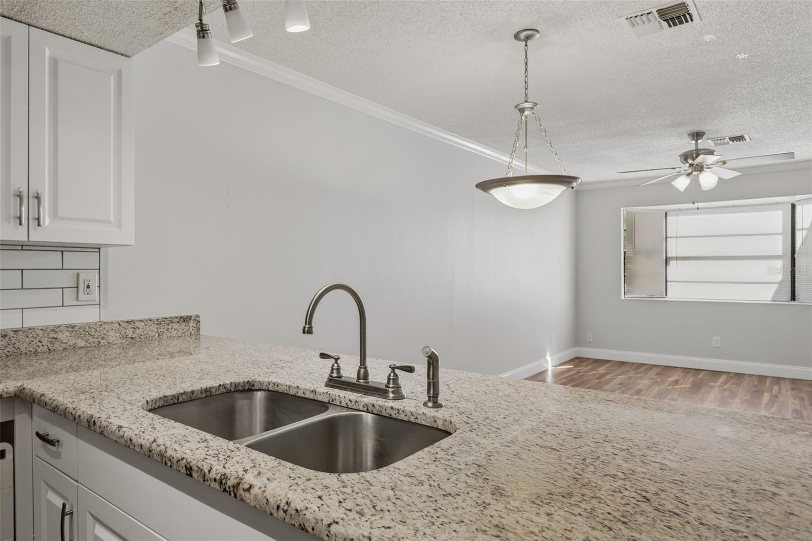 TERRACE OAKS TWNHMS - Residential