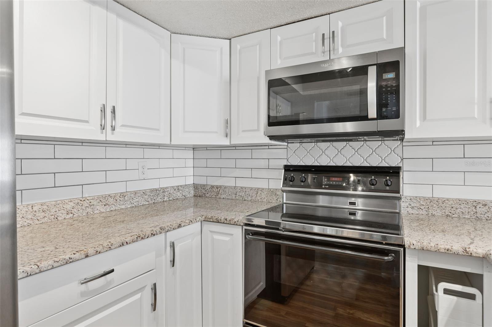 TERRACE OAKS TWNHMS - Residential