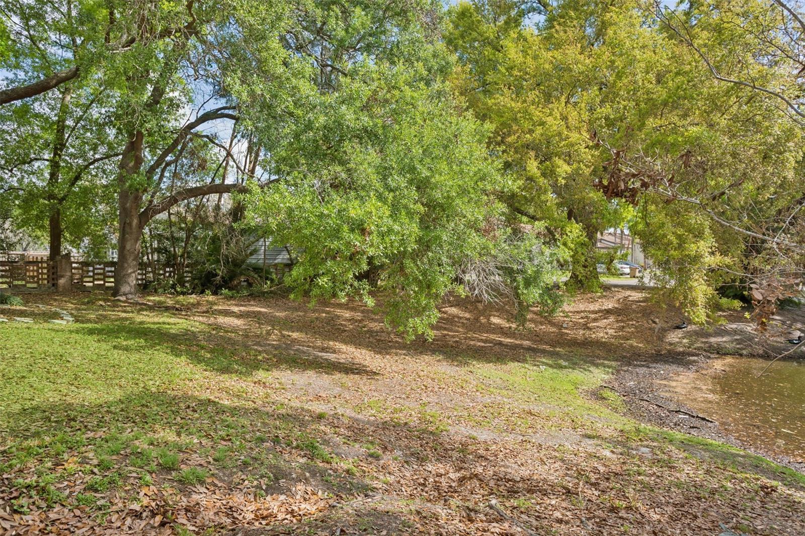 TERRACE OAKS TWNHMS - Residential