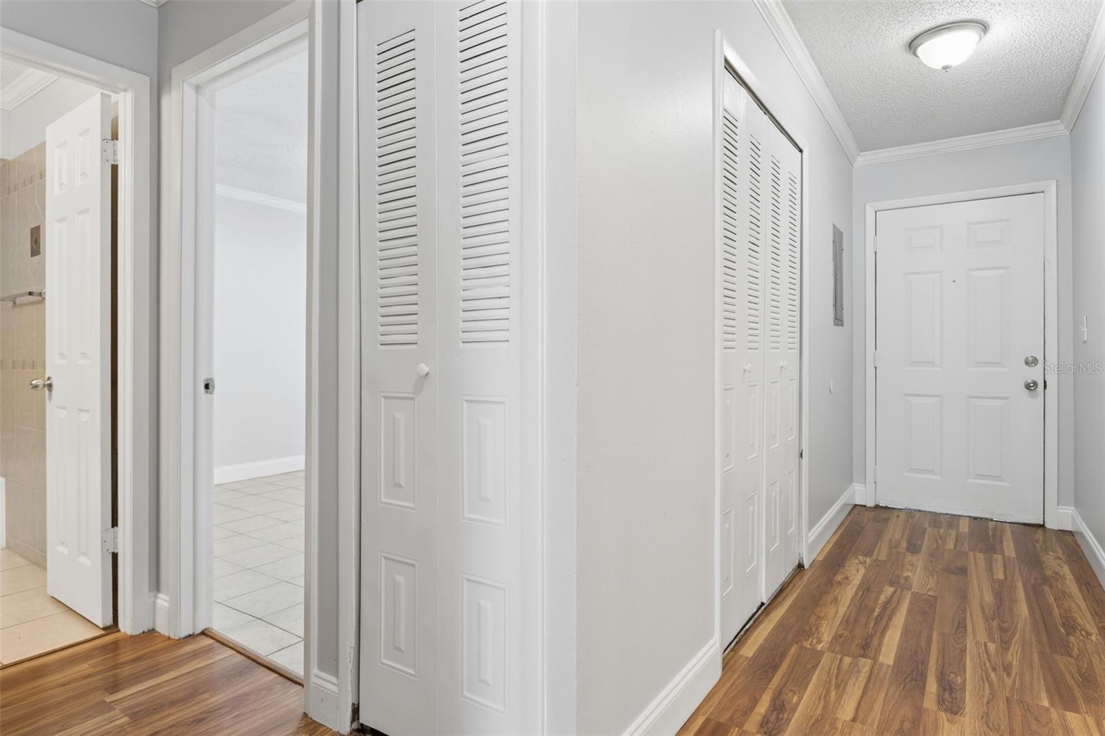 TERRACE OAKS TWNHMS - Residential